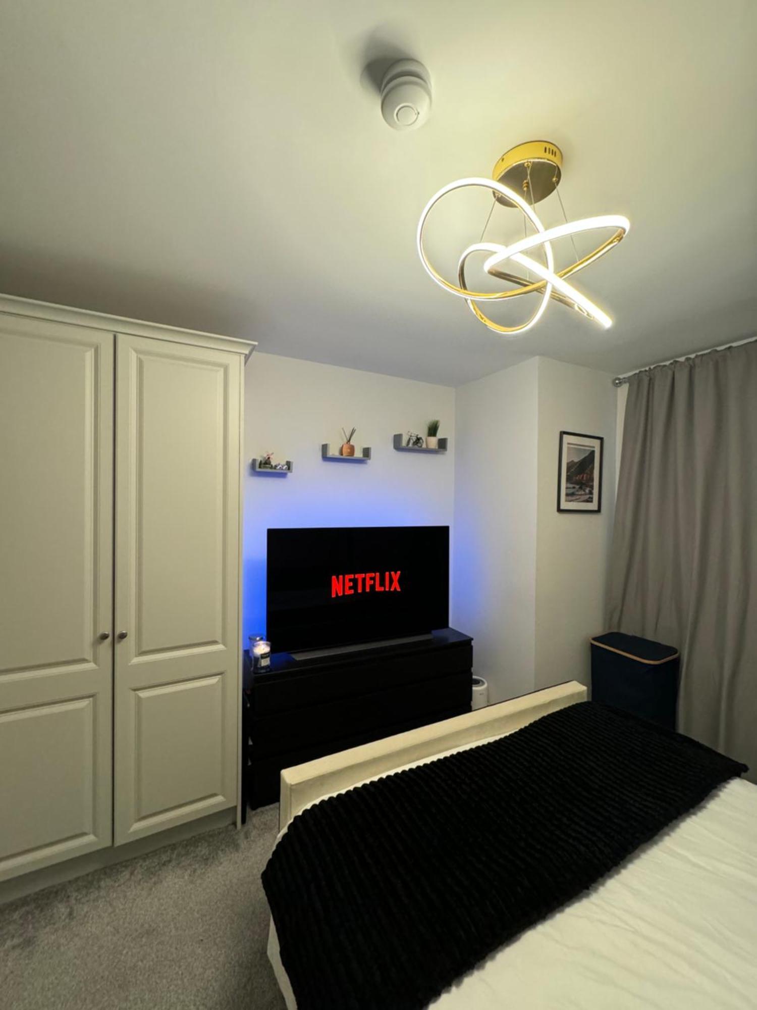 Modern Double & Single Room With Cozy Vibes アシー エクステリア 写真