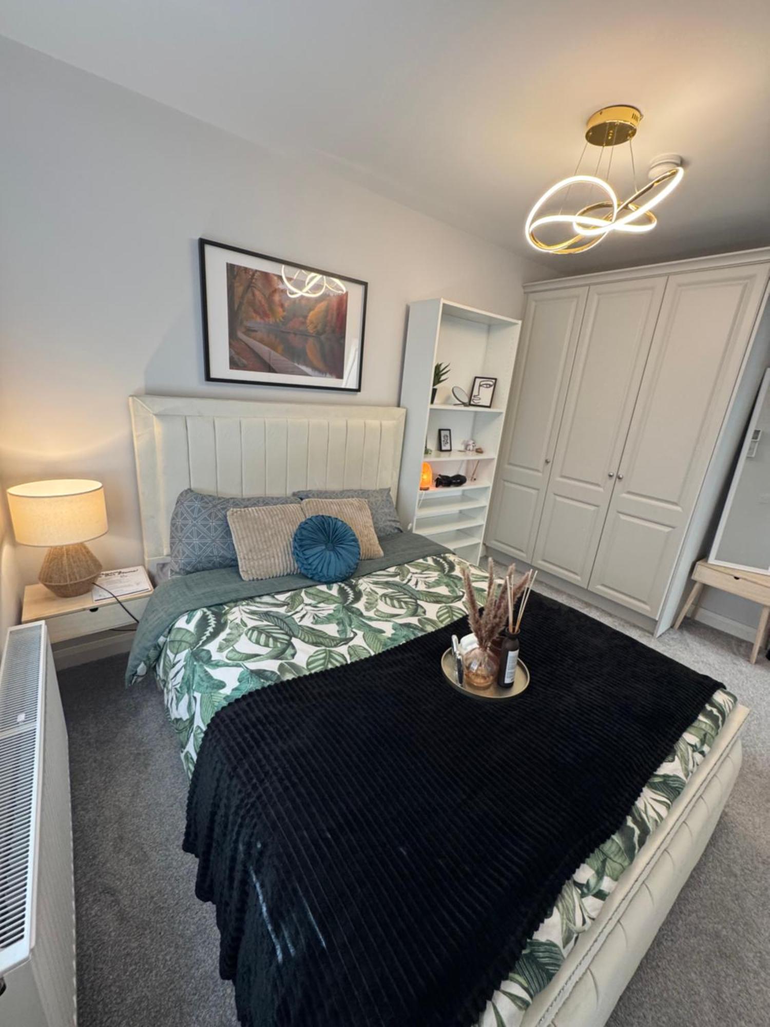 Modern Double & Single Room With Cozy Vibes アシー エクステリア 写真
